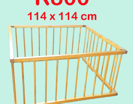 WOODEN PLAYPEN – R800